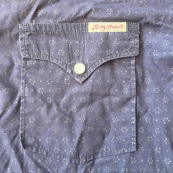 Men’s XL Lucky Brand Vintage Style ButtonUp. - Picture 2 of 8